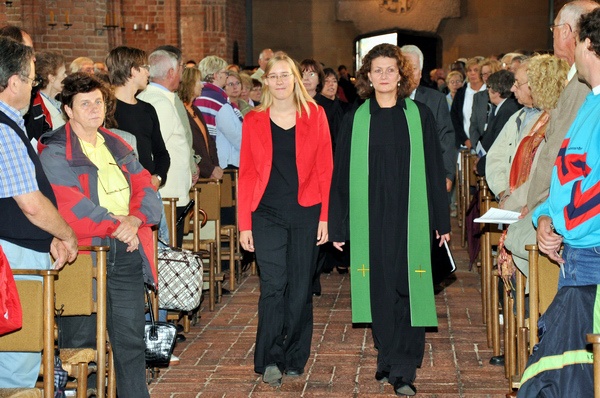 Ev. Kirche 10 Jahre   033.jpg